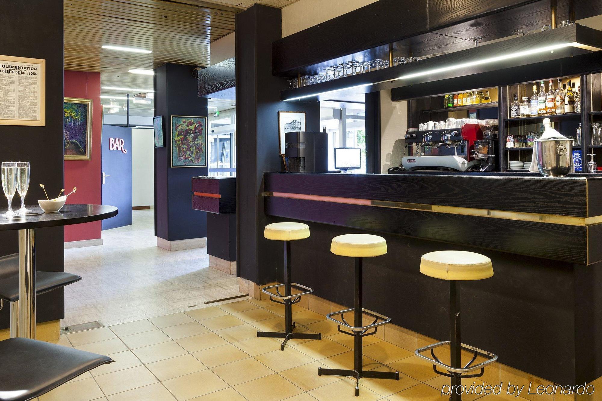 Comfort Hotel Rosporden Concarneau Exterior photo