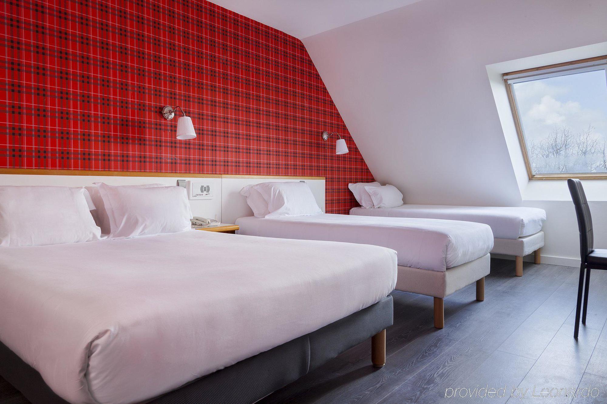 Comfort Hotel Rosporden Concarneau Exterior photo