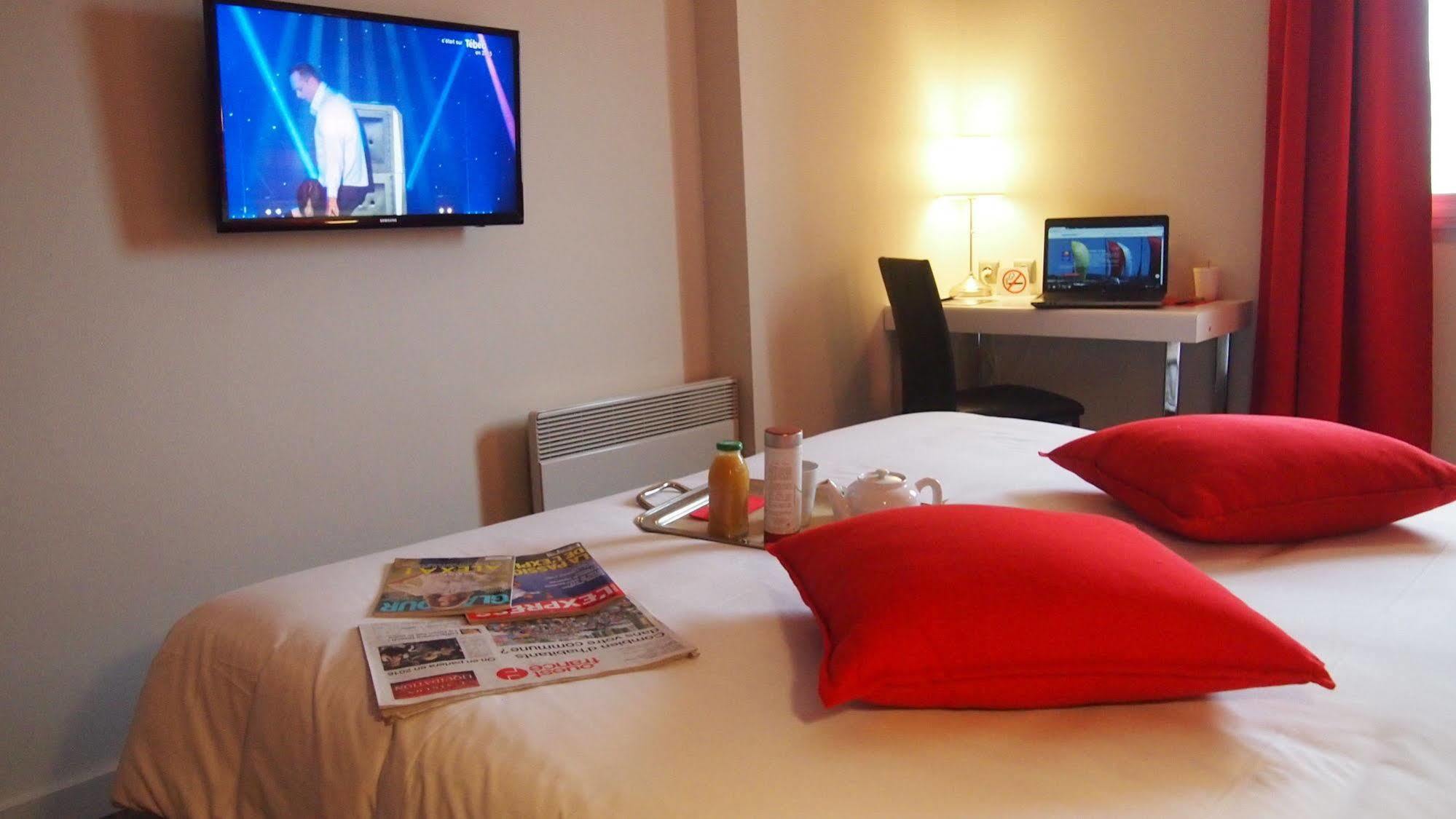 Comfort Hotel Rosporden Concarneau Exterior photo
