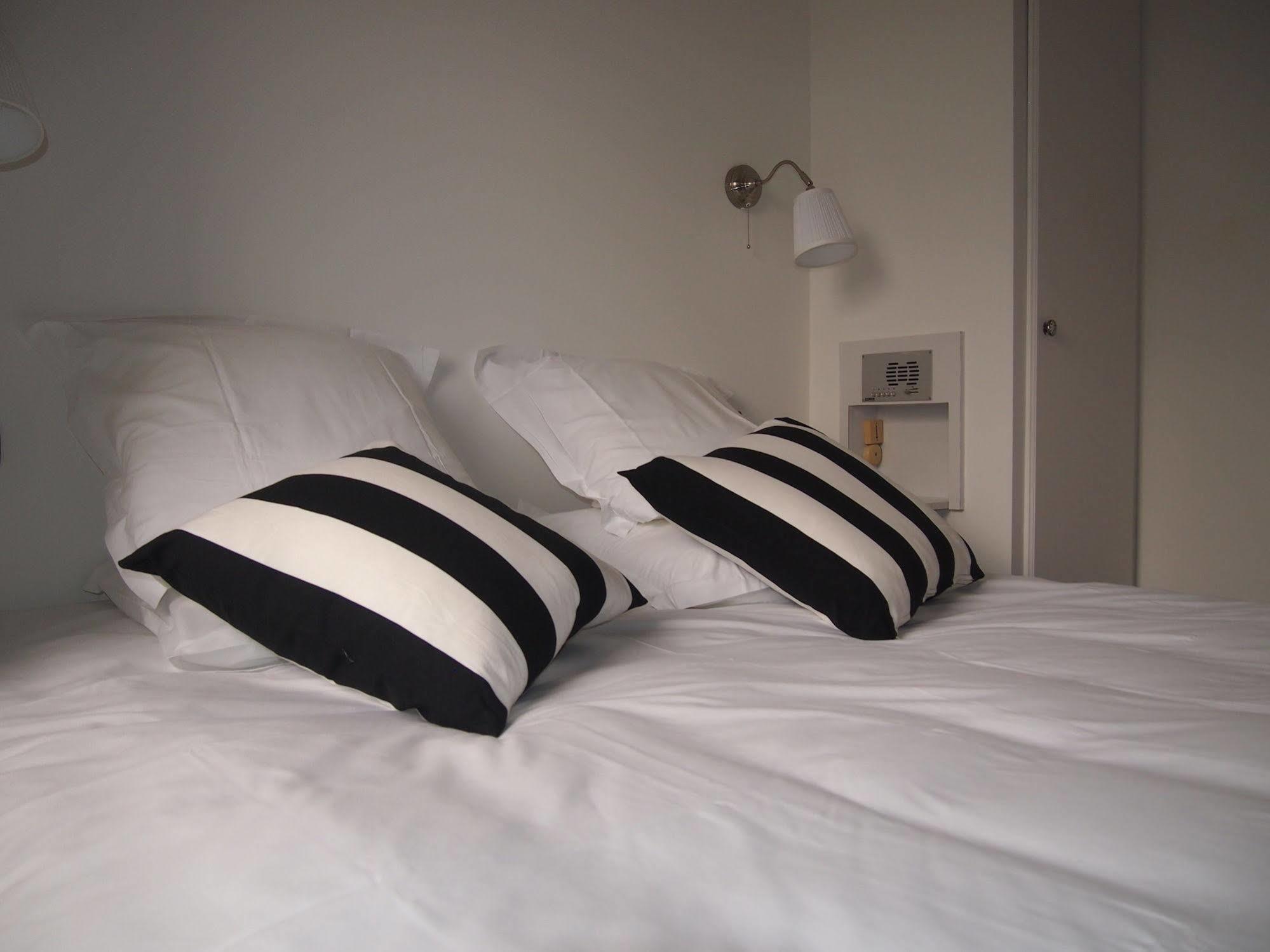 Comfort Hotel Rosporden Concarneau Exterior photo